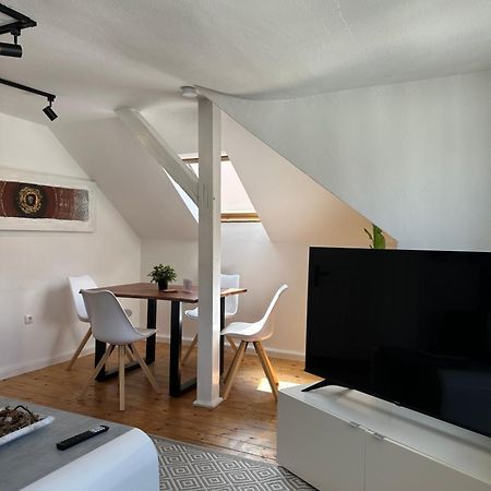 Schoenes City-Apartment Mit 2 Schlafzimmer, Parkplatz, Ruhig Und Hell, D46-Dg オルデンブルク エクステリア 写真