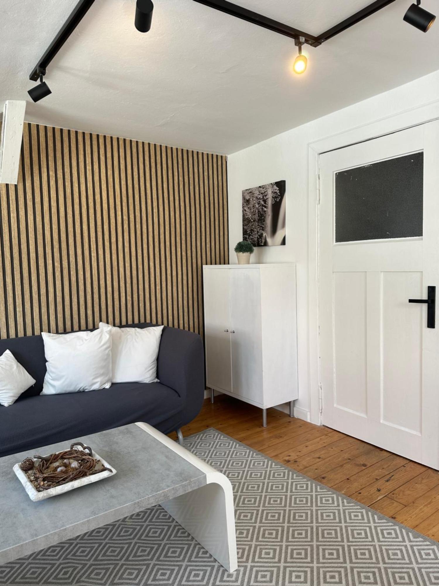 Schoenes City-Apartment Mit 2 Schlafzimmer, Parkplatz, Ruhig Und Hell, D46-Dg オルデンブルク エクステリア 写真